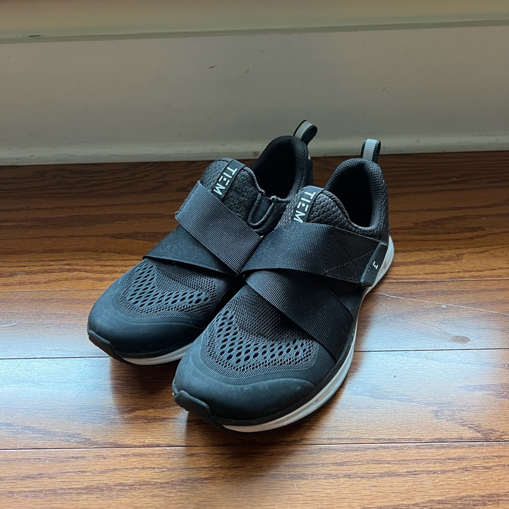 Tiem Slipstream cycling shoes with cleats black size 7